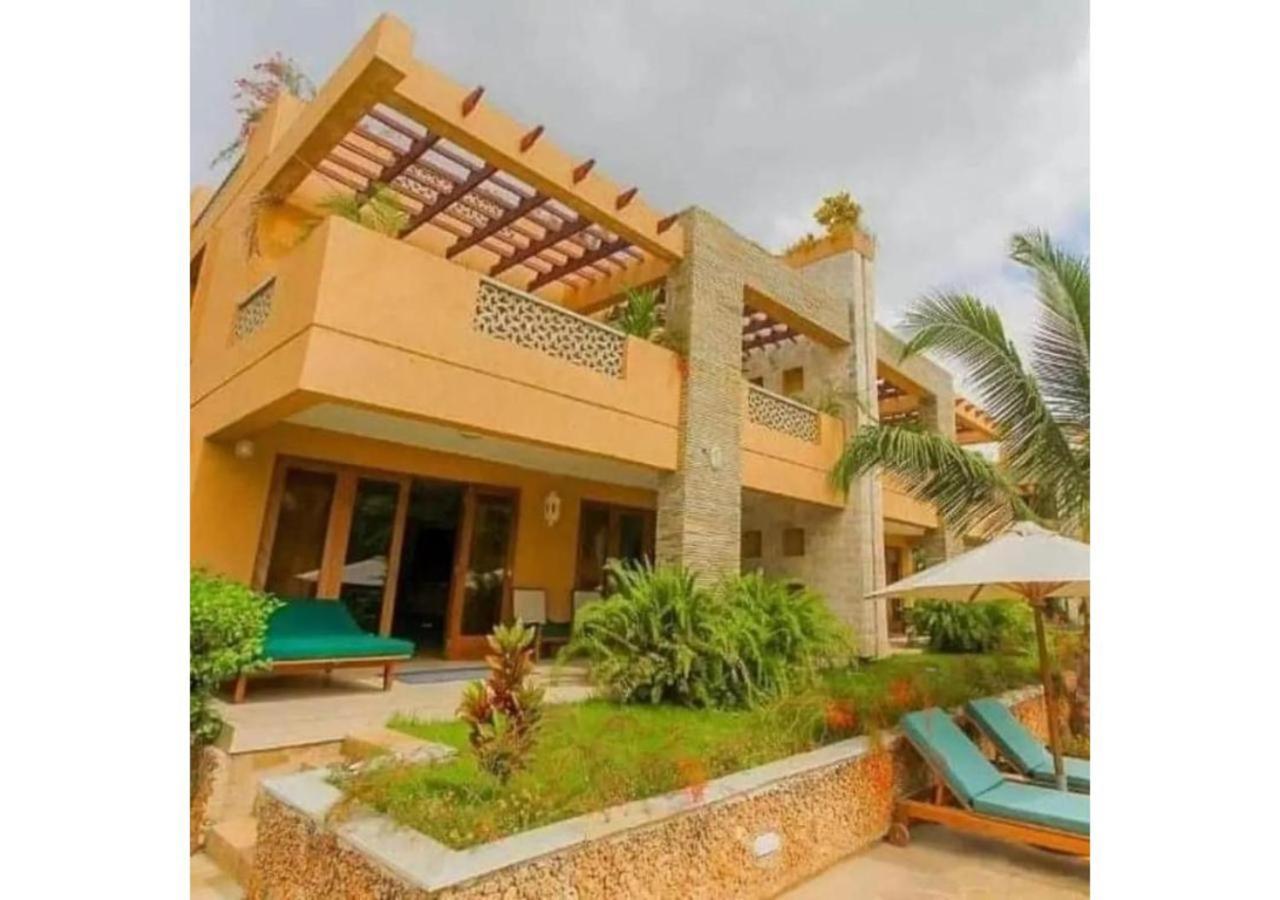 Villa Mandhari - เดียนีบีช ภายนอก รูปภาพ